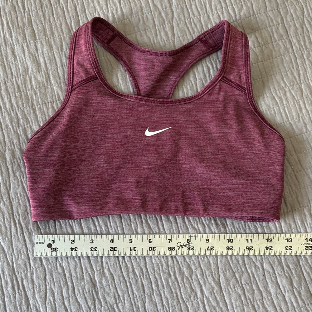 Nike Women's Heathered Burgundy Sports Bra Size Medium